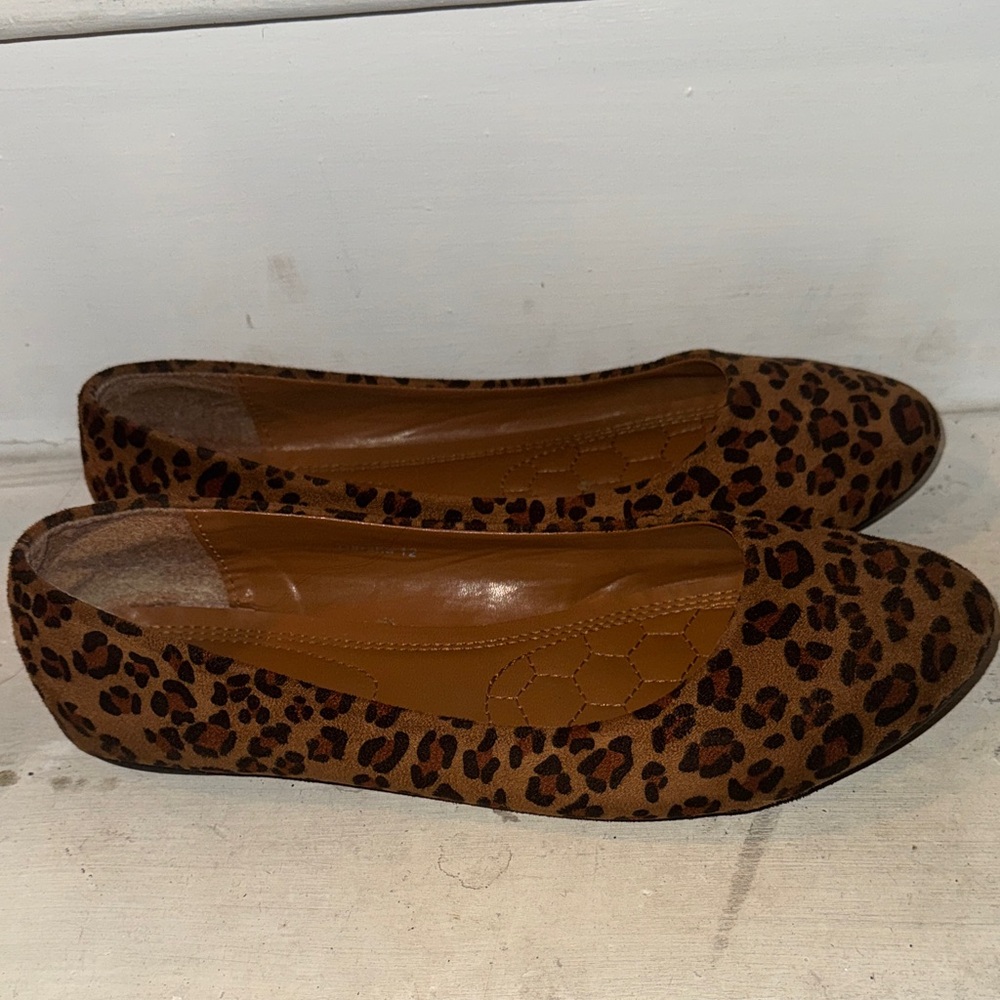 Chic Leopard Print Women's Flats